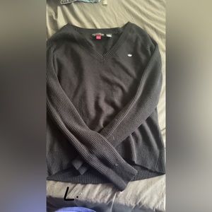 black sweater L